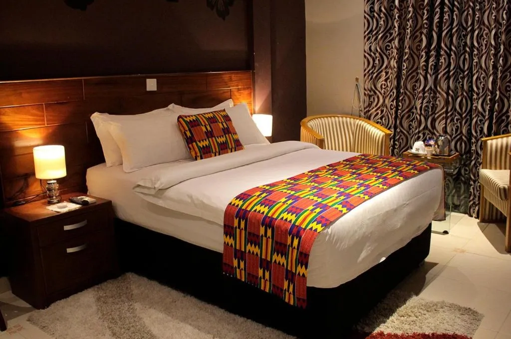 Standard Luxury Bedroom